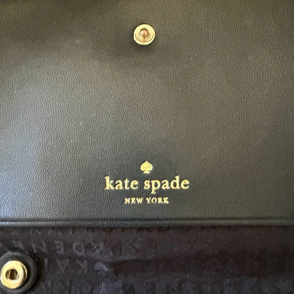 kate spade compact pebble
